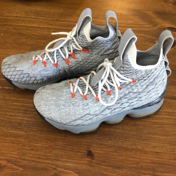 lebron 15 grey orange